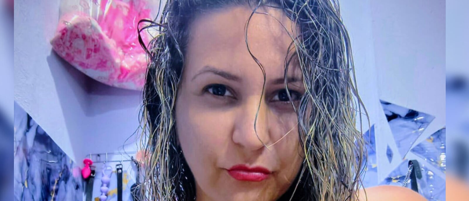 MeghanRous foto de portada